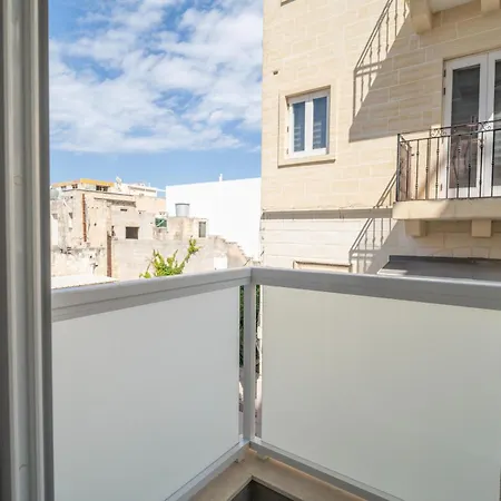 A Lovely 1Br Safe, Equipped Home With Wifi & Ac Stj092 아파트 Saint Julian's