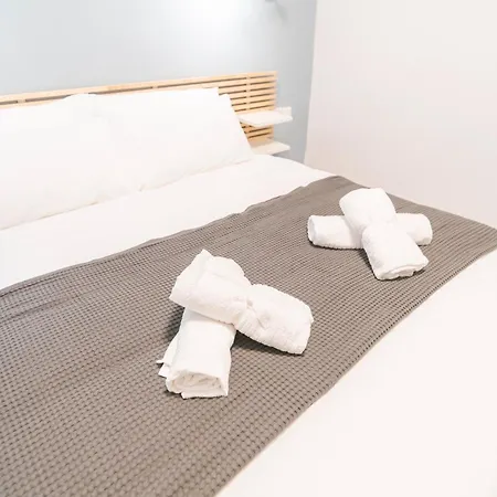 A Lovely 1Br Safe, Equipped Home With Wifi & Ac Stj092 아파트 *