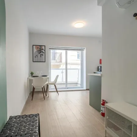 A Lovely 1br Fully Equipped With Wifi And Ac In St Julians Lägenhet St. Julian's